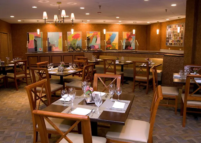 Doubletree By Hilton St. Louis At Westport